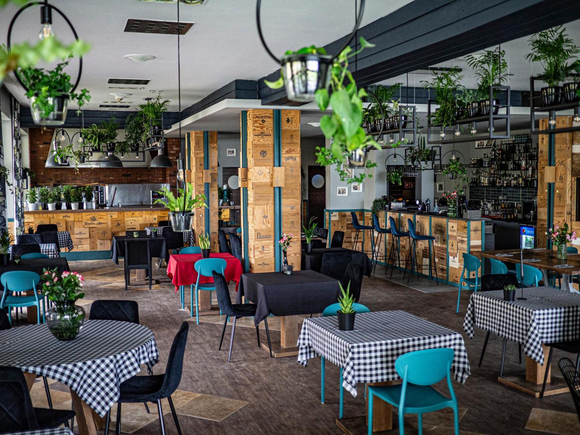 Willa Port Ostróda Exteriér fotografie Restaurant in Belgrade
